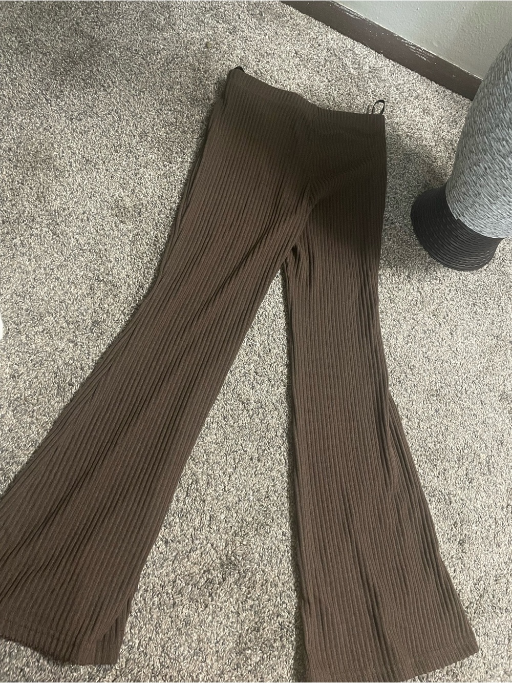 Women’s Ribbed Flare Knit Pants in Brown